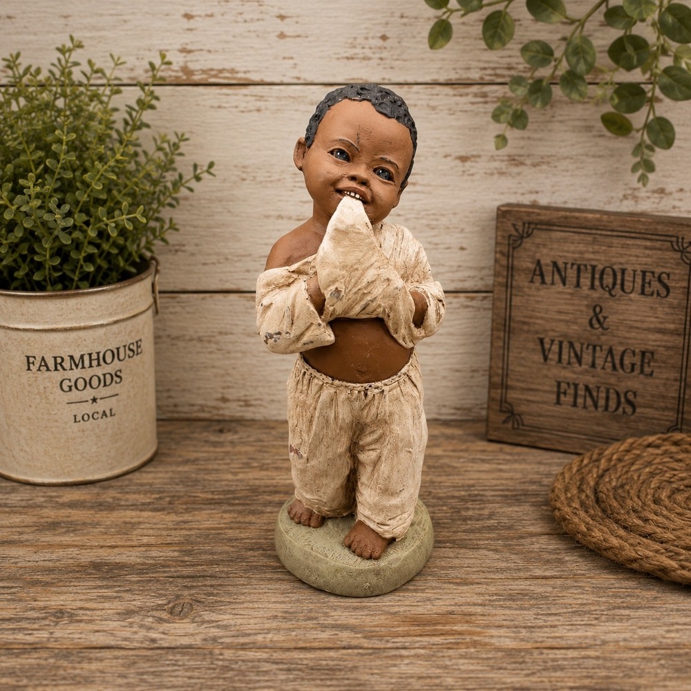 Martha Holcombe David Figurine 104 God Is Love 1980 Vintage Folk Art Sculpture